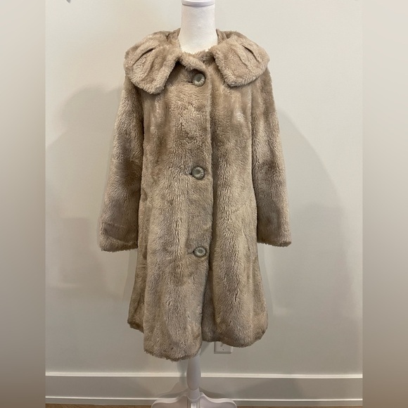 Career Originals Jackets & Blazers - Vintage Career Originals Glenoit Faux Fur Coat